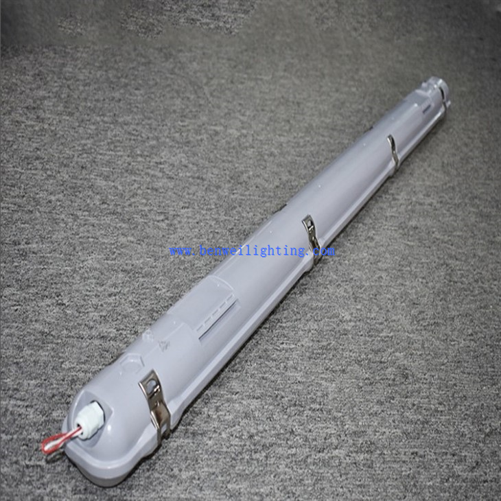 140lmw Tri-proof led light