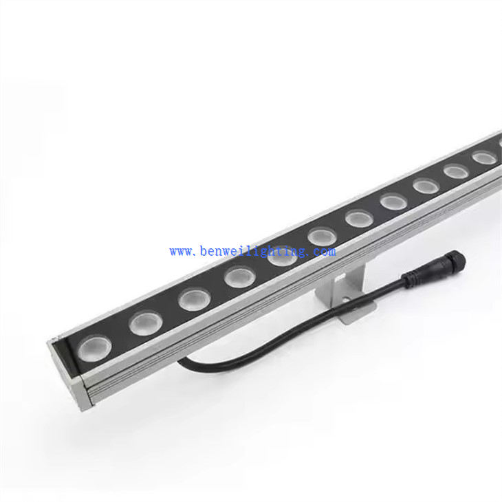 Individual Control Wall Washer Light (1)