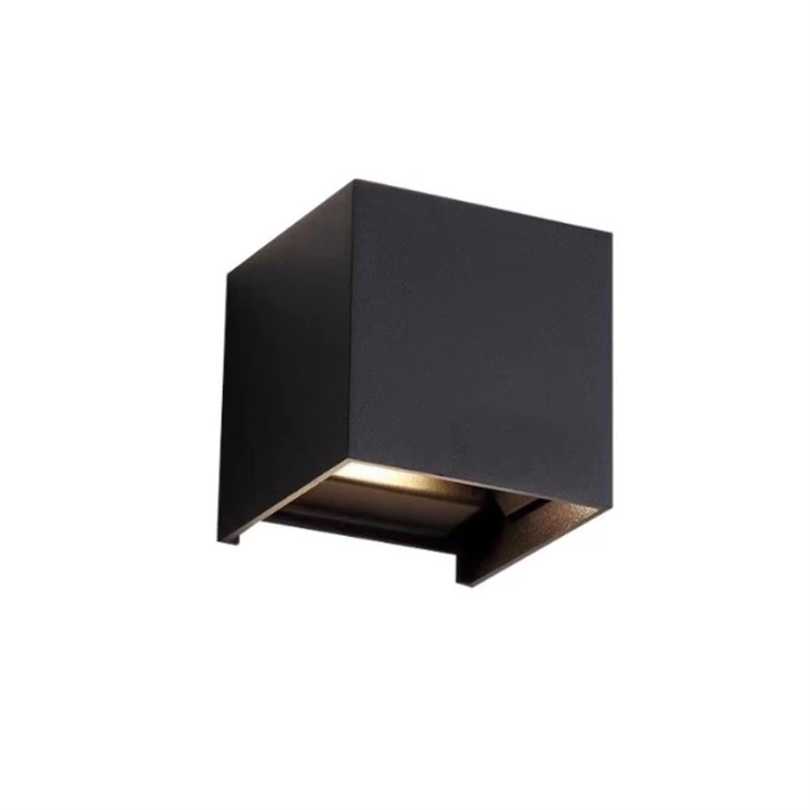 IP65 Modern Outdoor Waterproof LED Wall Light factory