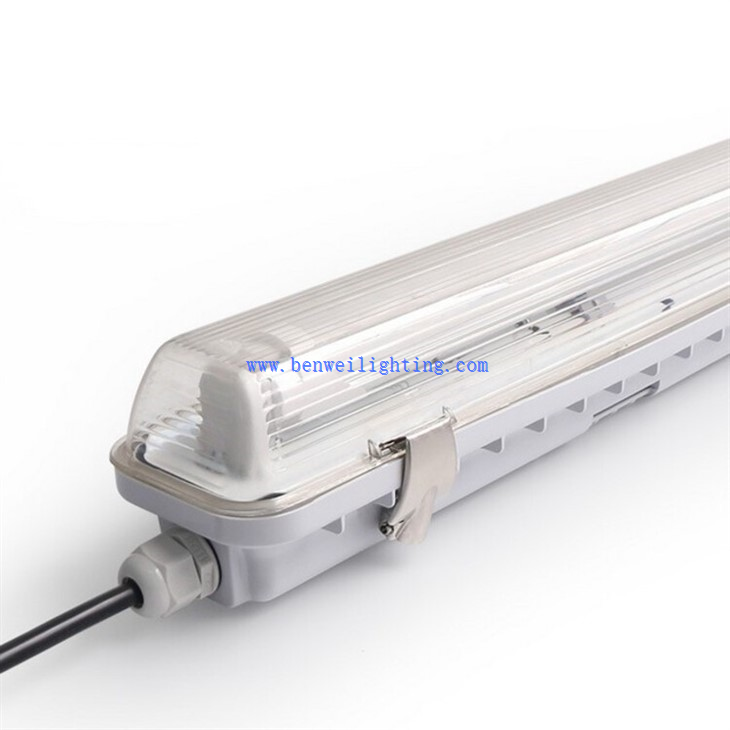 IP65 LED Tri-Proof Light with T8 LED Tube 2