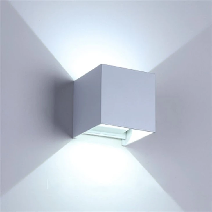 Outdoor IP65 Aluminum Garden LED Wall Lamps Light
