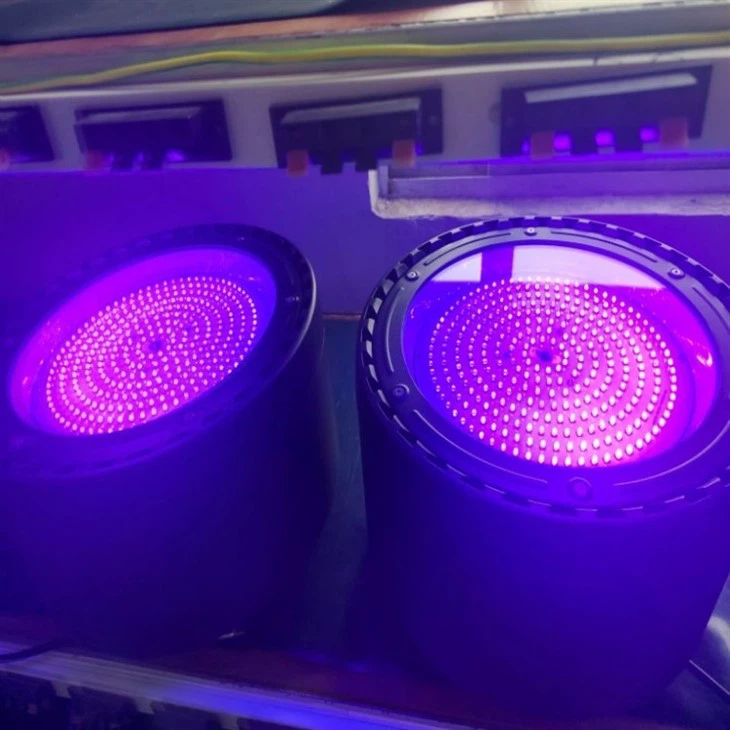 Photocatalytic reaction UV LED light