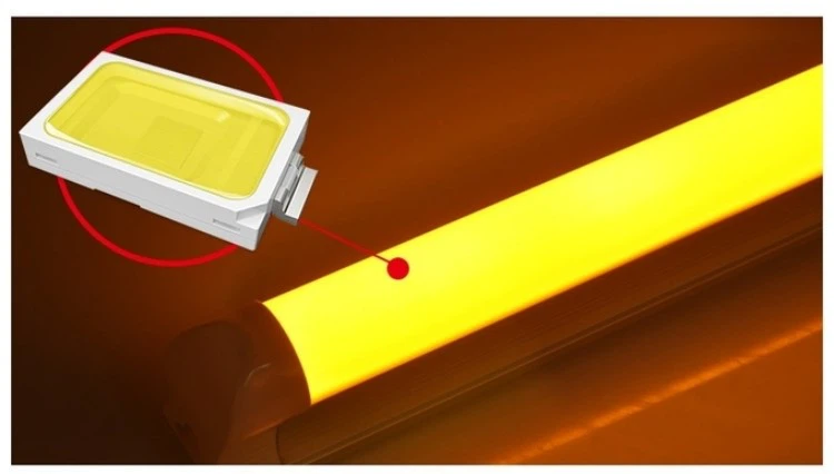 Anti yellow cover 120cm T8 LED lights Anti yellow cover 120cm T8 LED lights