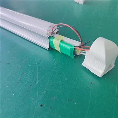 Charging Tube Light 160lm/w